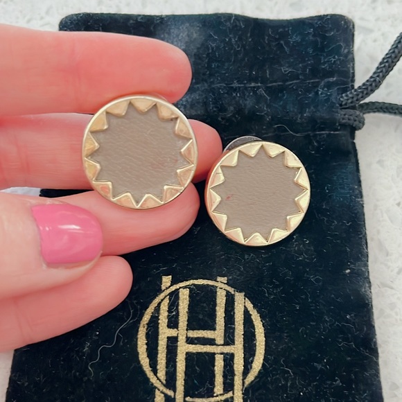 House of Harlow sunburst earrings - Picture 3 of 4
